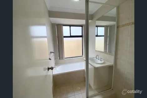 Property photo of 96 Amherst Road Canning Vale WA 6155