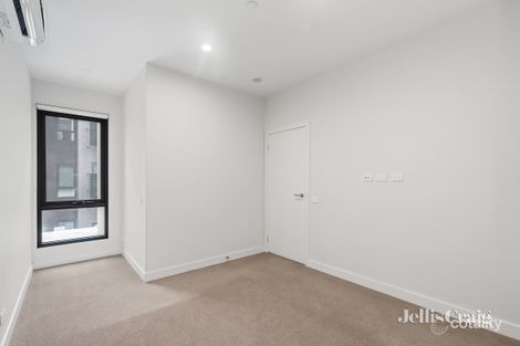 Property photo of 4/200 Reynolds Road Doncaster East VIC 3109