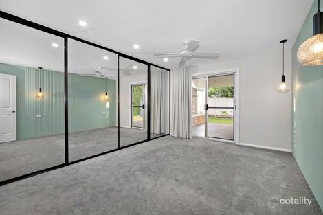 Property photo of 7 York Crescent Belmont North NSW 2280