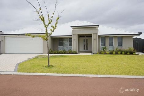 11 Kyneton Pkwy, Aveley, WA 6069