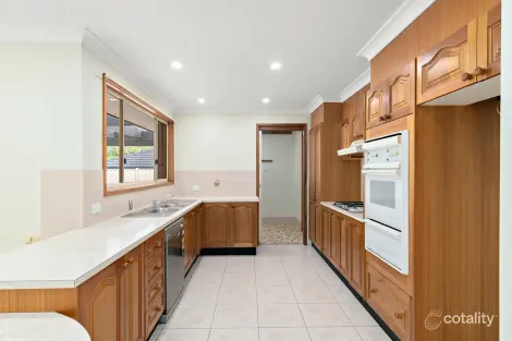 Property photo of 25 Conroy Crescent Kariong NSW 2250