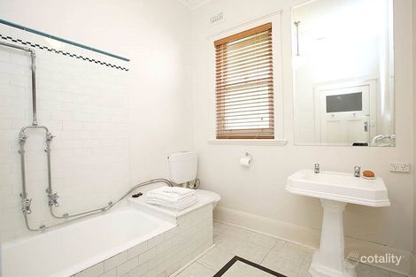 Property photo of 3 Bayside Crescent Hampton VIC 3188