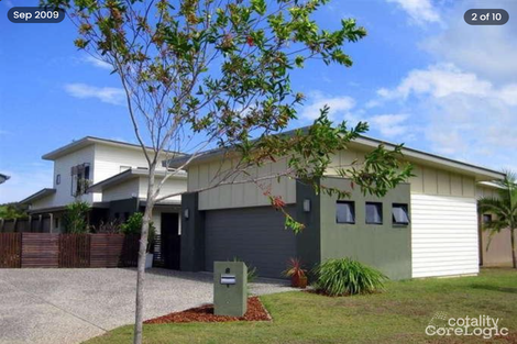 2/8 Deborah Cl, Mudjimba, QLD 4564