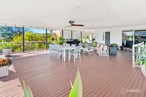 Property photo of 16 Dinjirra Court Tugun QLD 4224