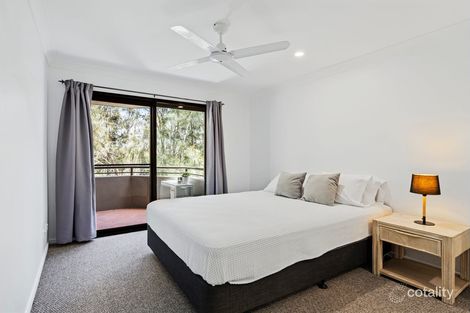 Property photo of 17/1 Great Hall Drive Miami QLD 4220