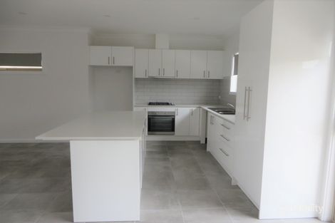 Property photo of 2/113 Centenary Drive Mill Park VIC 3082