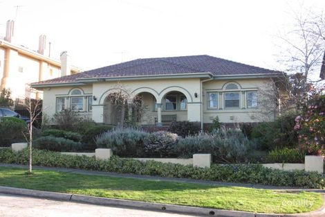 5 Finsbury Way, Camberwell, VIC 3124