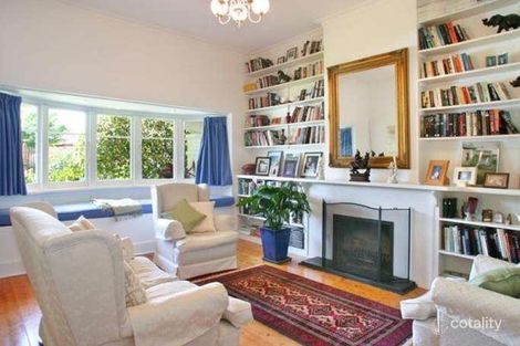 Property photo of 15 Lillimur Road Ormond VIC 3204