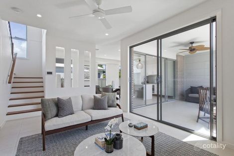 Property photo of 1/5 Albion Avenue Miami QLD 4220