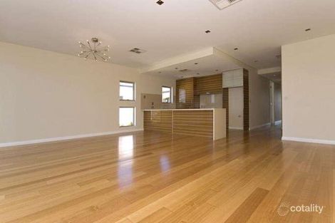 Property photo of 7/32-34 Oatland Esplanade Runaway Bay QLD 4216