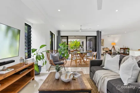 Property photo of 5 The Avenue Trinity Park QLD 4879