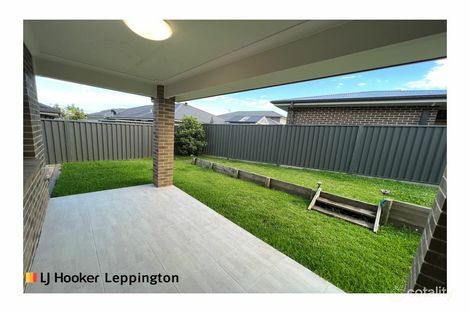 Property photo of 5 Mora Way Spring Farm NSW 2570