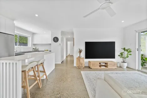 Property photo of 56 Plateau Crescent Carrara QLD 4211