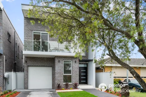 20b Jack O'Sullivan Rd, Moorebank, NSW 2170