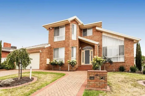 Property photo of 11 Gardenview Close Mill Park VIC 3082
