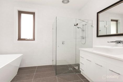 Property photo of 2/40 Timber Ridge Doncaster VIC 3108