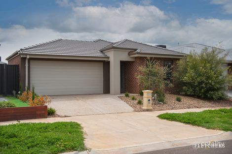 Property photo of 30 Avonmore Way Weir Views VIC 3338
