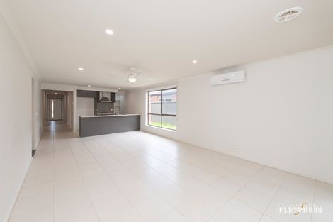 Property photo of 30 Avonmore Way Weir Views VIC 3338