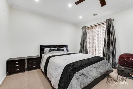 Property photo of 18 Farmley Way Wollert VIC 3750