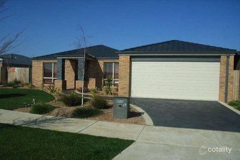 Property photo of 19 Phoenix Avenue Cranbourne VIC 3977