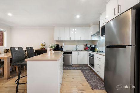 Property photo of 8 Dover Court Phillip ACT 2606