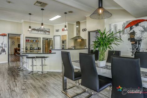 Property photo of 10 Crystalview Cove Ballajura WA 6066
