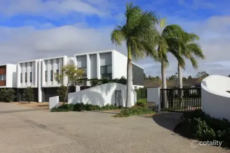 Property photo of 29/8 Ben Dalley Drive Helensvale QLD 4212