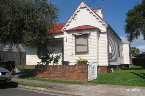 8 Heydon St, Enfield, NSW 2136