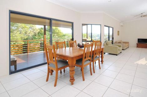 Property photo of 2 Tipuana Place Cashmere QLD 4500
