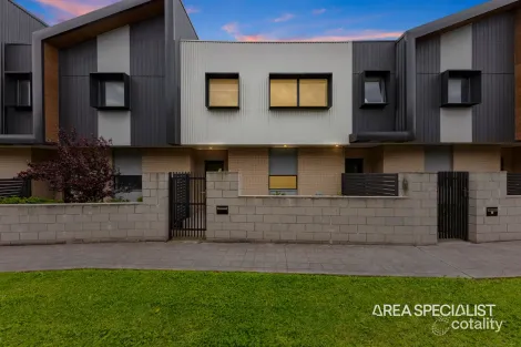 6 Kanuri Way, Pakenham, VIC 3810