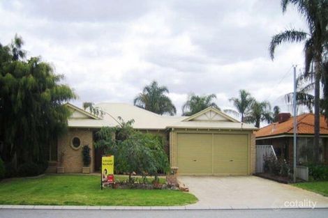 Property photo of 25 The Vale Willetton WA 6155