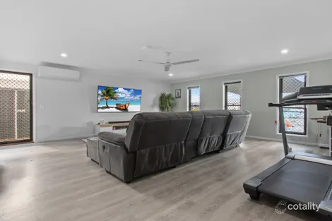 Property photo of 5 Rosa Court Urangan QLD 4655