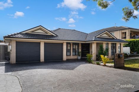 Property photo of 12 Goodenia Court Voyager Point NSW 2172