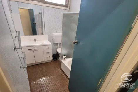 Property photo of 4 Richardson Way Bulgarra WA 6714