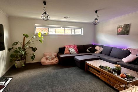 Property photo of 15 Pinnacle Drive Pakenham VIC 3810