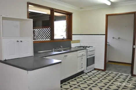 Property photo of 14 Katandra Place Kelso NSW 2795