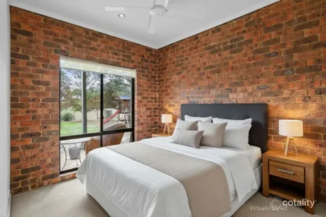 Property photo of 74 Stoneleigh Road Mansfield VIC 3722