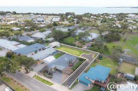 9b Moorings Pl, Corinella, VIC 3984