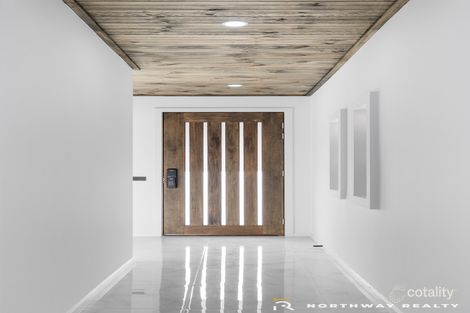 Property photo of 4 Broad Road Fraser Rise VIC 3336