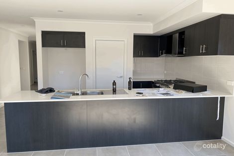 Property photo of 43 Stonefly Circuit Weir Views VIC 3338