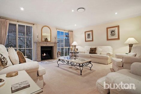 Property photo of 30 Christina Terrace Dingley Village VIC 3172