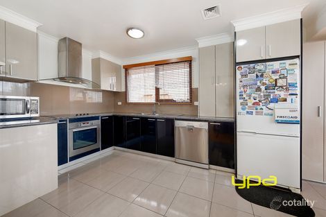 Property photo of 18 Dunkeld Street Meadow Heights VIC 3048