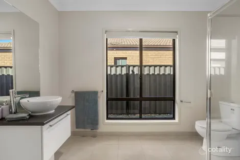 Property photo of 13 Sincere Drive Point Cook VIC 3030
