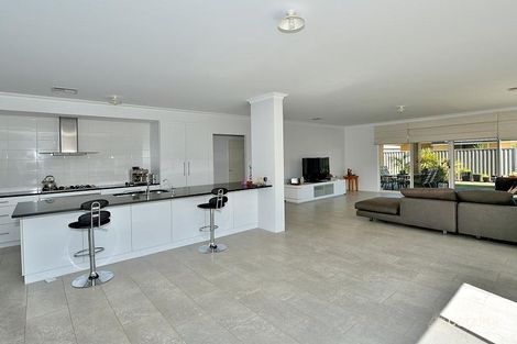 Property photo of 23 Placid Bend South Yunderup WA 6208