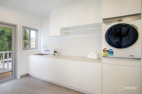 Property photo of 30 Riverview Road Avalon Beach NSW 2107