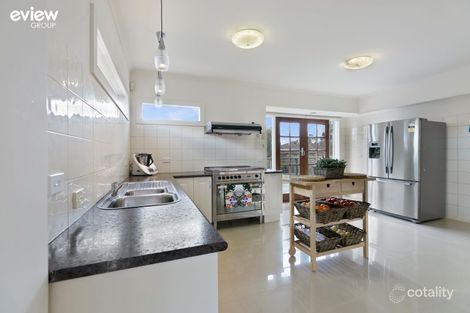 Property photo of 10 Condor Court Frankston VIC 3199