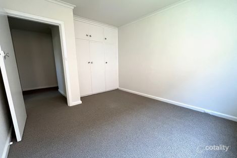 Property photo of 9/19 Elphin Grove Hawthorn VIC 3122