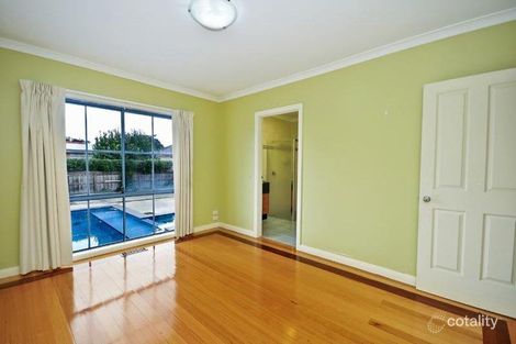 Property photo of 16 Folkestone Road Glen Waverley VIC 3150