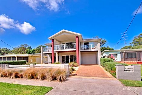 14 Peace Pde, Tanilba Bay, NSW 2319