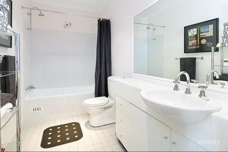 Property photo of 22/67 Cowper Wharf Roadway Woolloomooloo NSW 2011